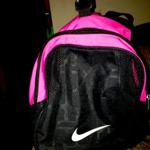 2 Nike duffle bags like new